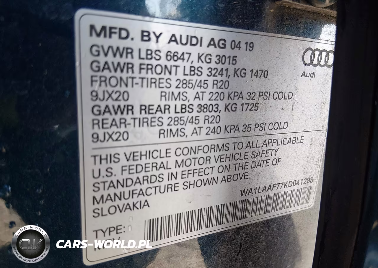 2019 Audi Q7 55 Premium VIN:WA1LAAF77KD041283 - 9