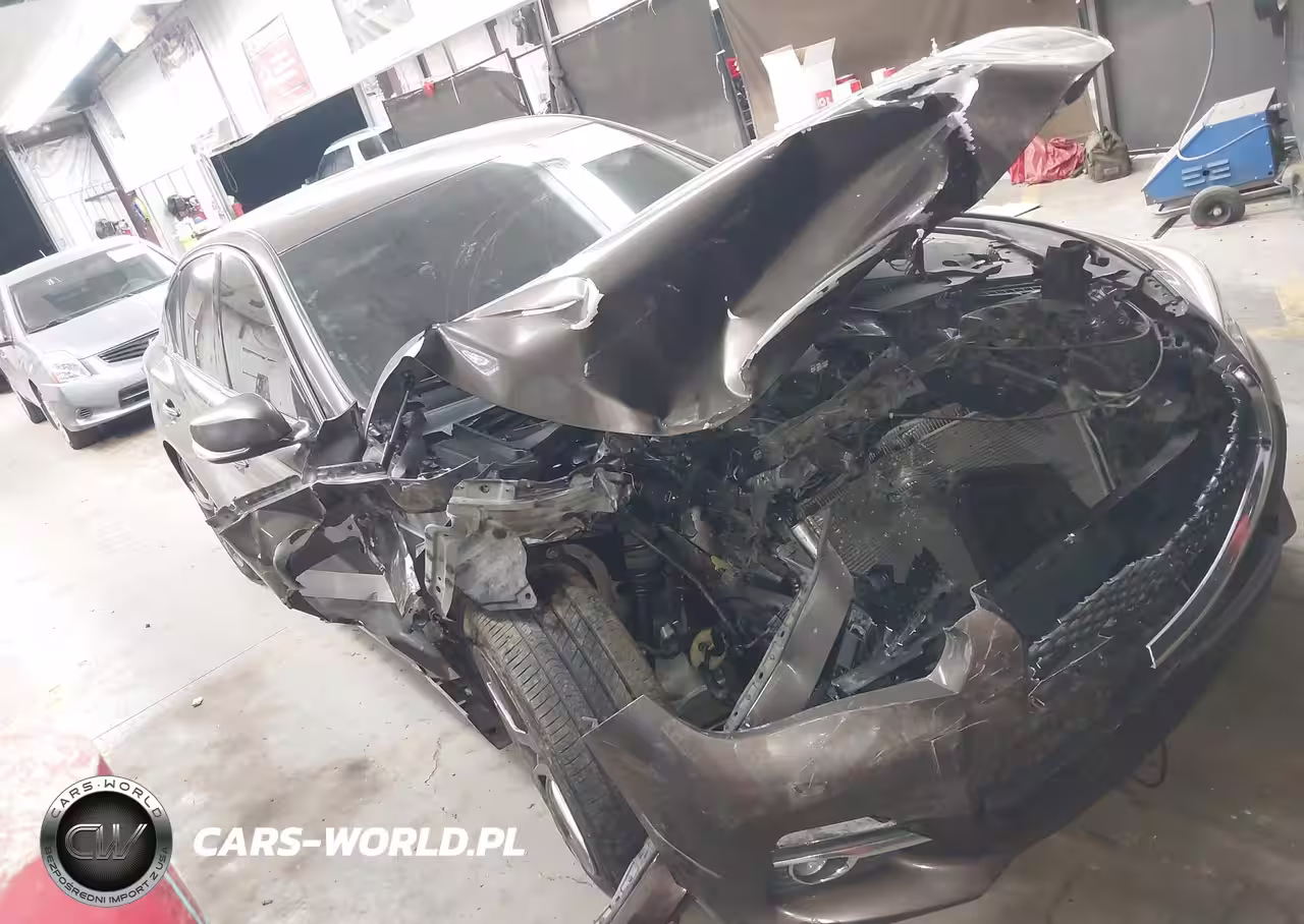 2015 Infiniti Q50 Premium