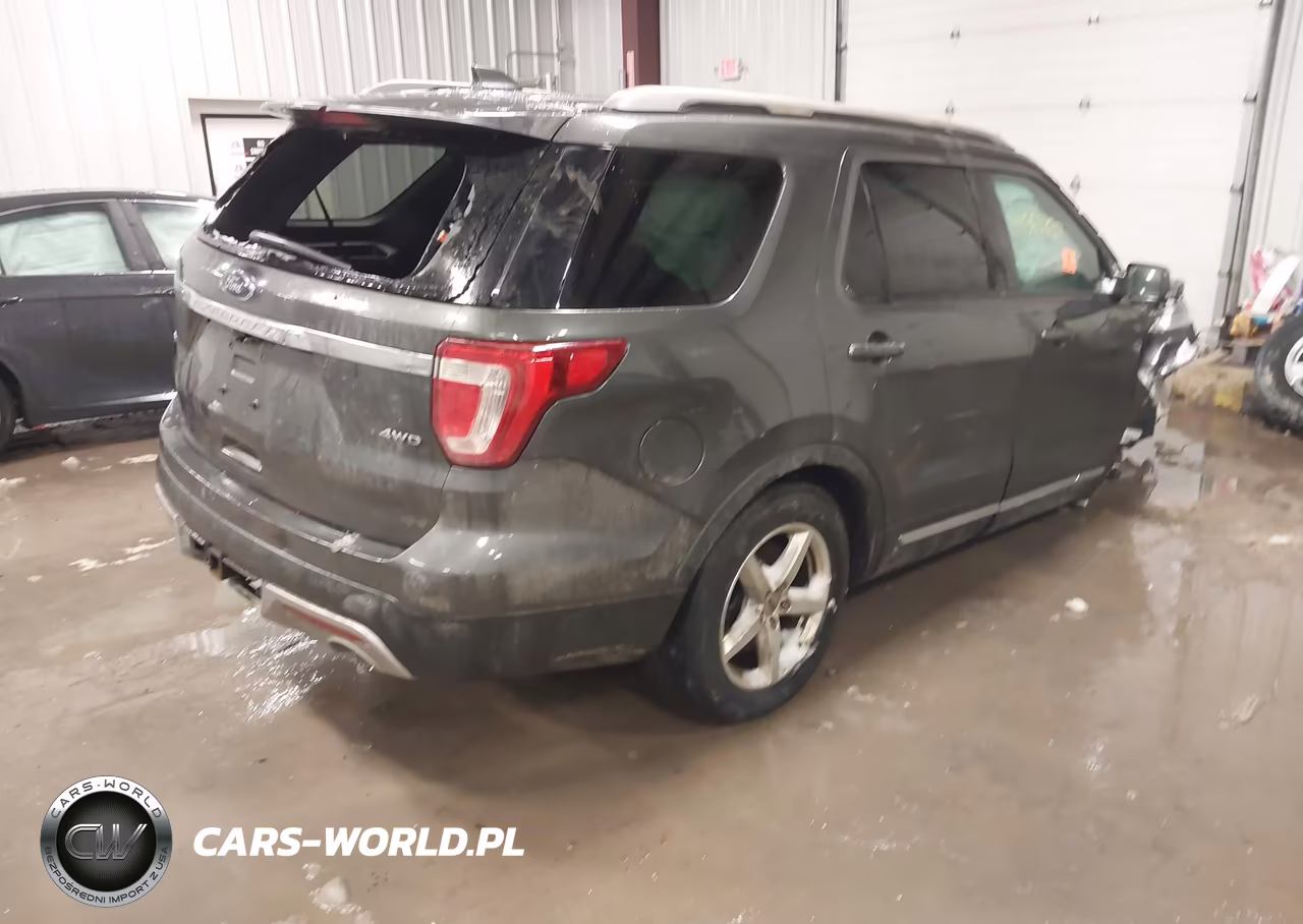 2016 Ford Explorer Xlt VIN:1FM5K8D82GGA16762 - 4