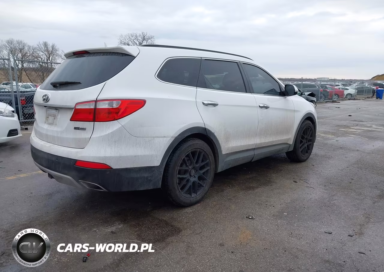 2015 Hyundai Santa Fe Gls VIN:KM8SRDHF5FU091164 - 4