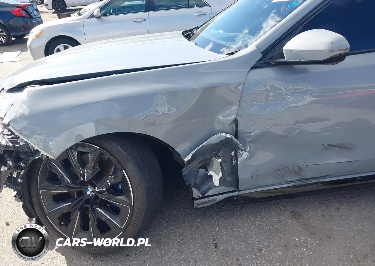 2023 BMW I7 xDrive60 VIN:WBY53EJ09PCN73592 - 6