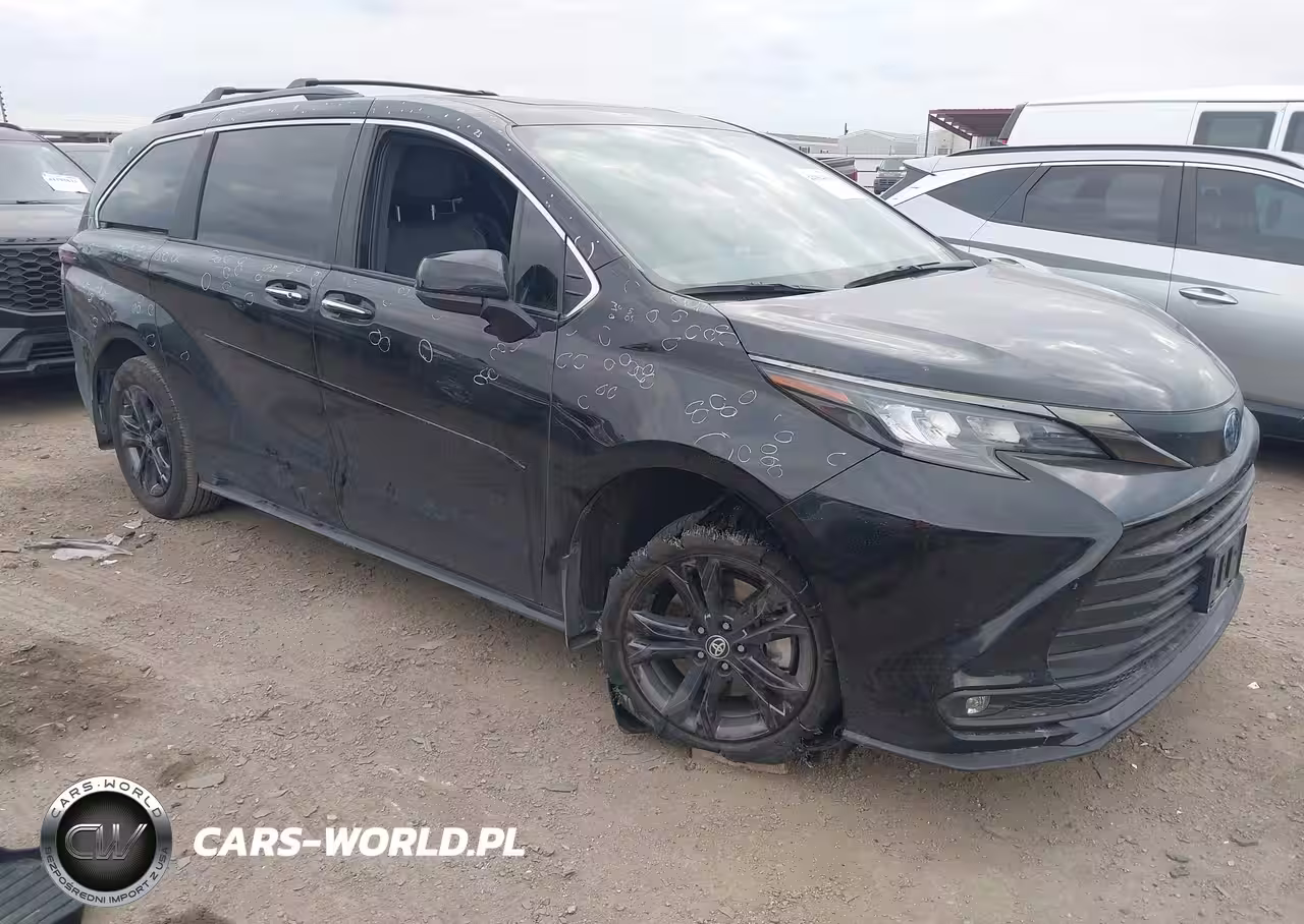 2024 Toyota Sienna Woodland Edition