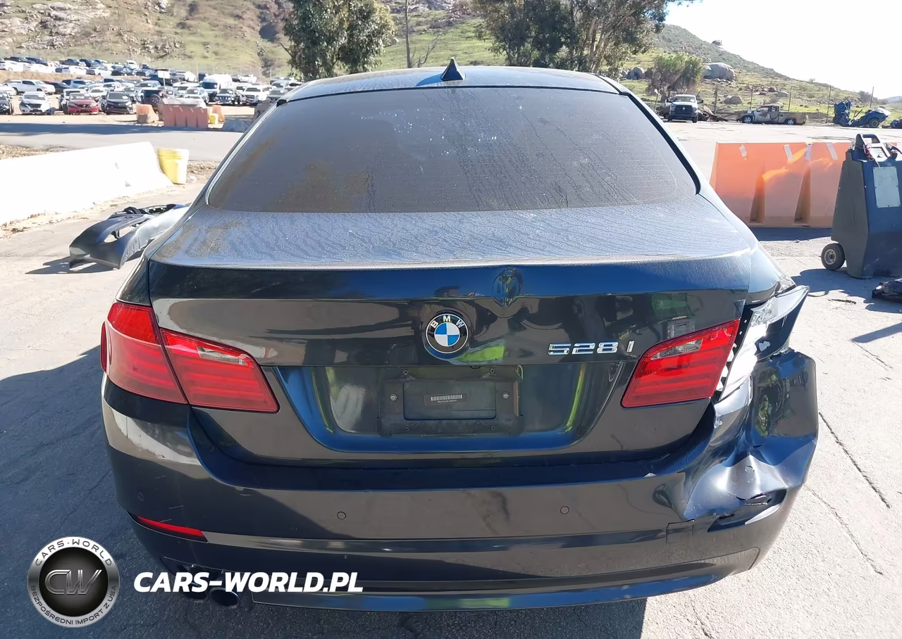 2012 BMW 528I xDrive VIN:WBAXH5C58CDW04000 - 15