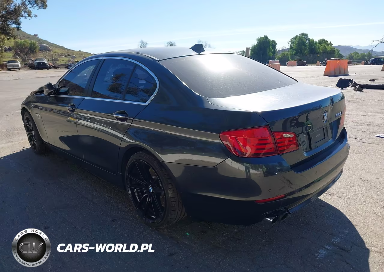 2012 BMW 528I xDrive VIN:WBAXH5C58CDW04000 - 3
