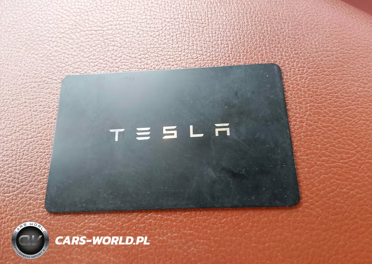 2022 Tesla Model Y Long Range Dual Motor All-Wheel Drive VIN:7SAYGDEE7NF460973 - 11