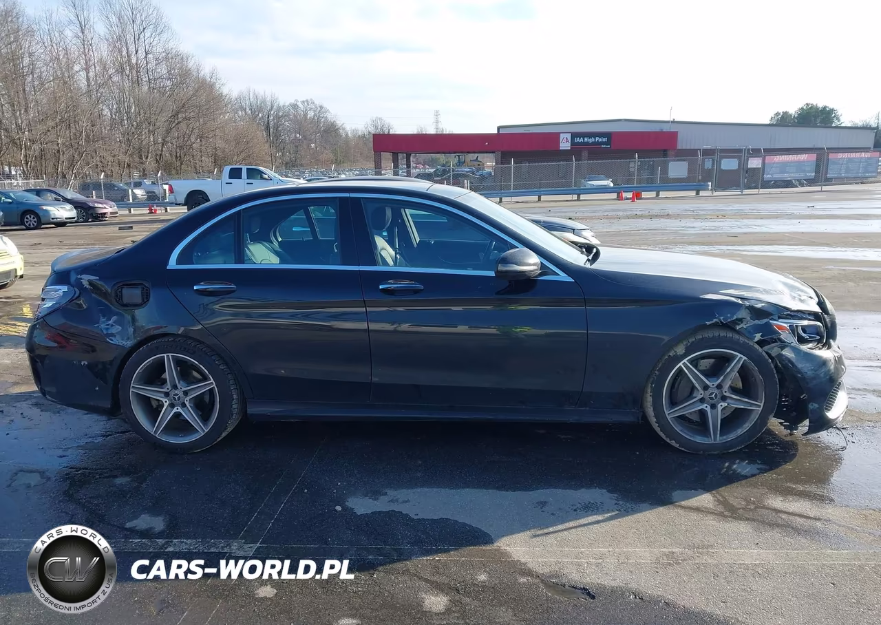 2016 Mercedes-Benz C 300 Sport 4Matic VIN:55SWF4KB7GU116322 - 13