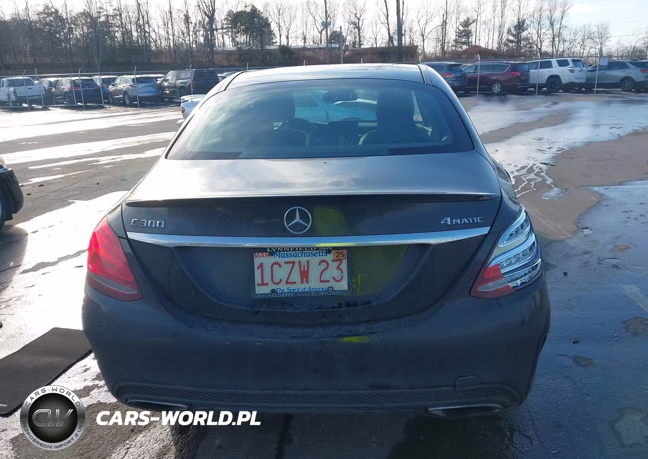 2016 Mercedes-Benz C 300 Sport 4Matic VIN:55SWF4KB7GU116322 - 16
