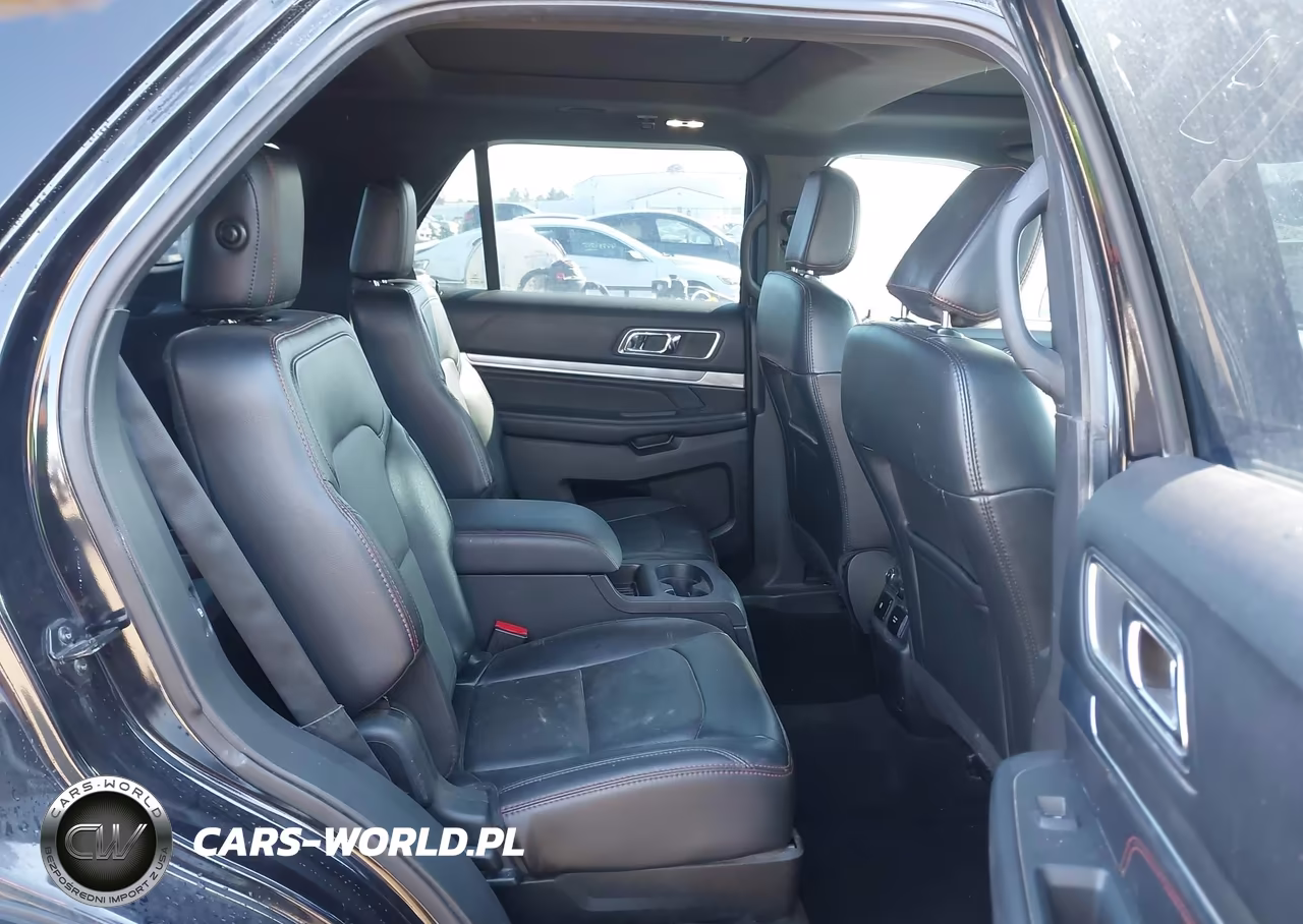 2019 Ford Explorer Sport VIN:1FM5K8GT8KGB03154 - 8