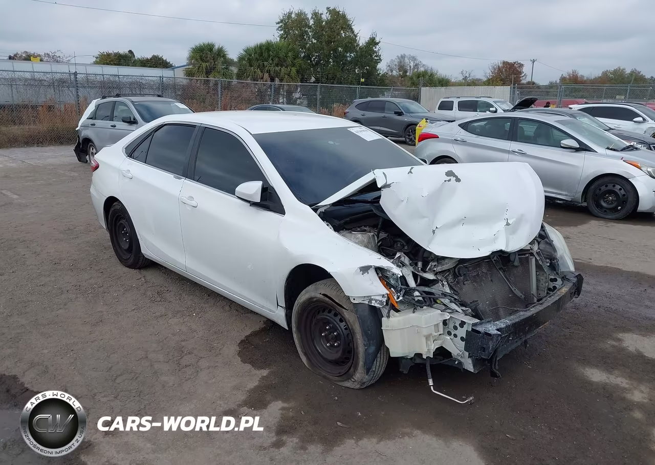 2016 Toyota Camry Le