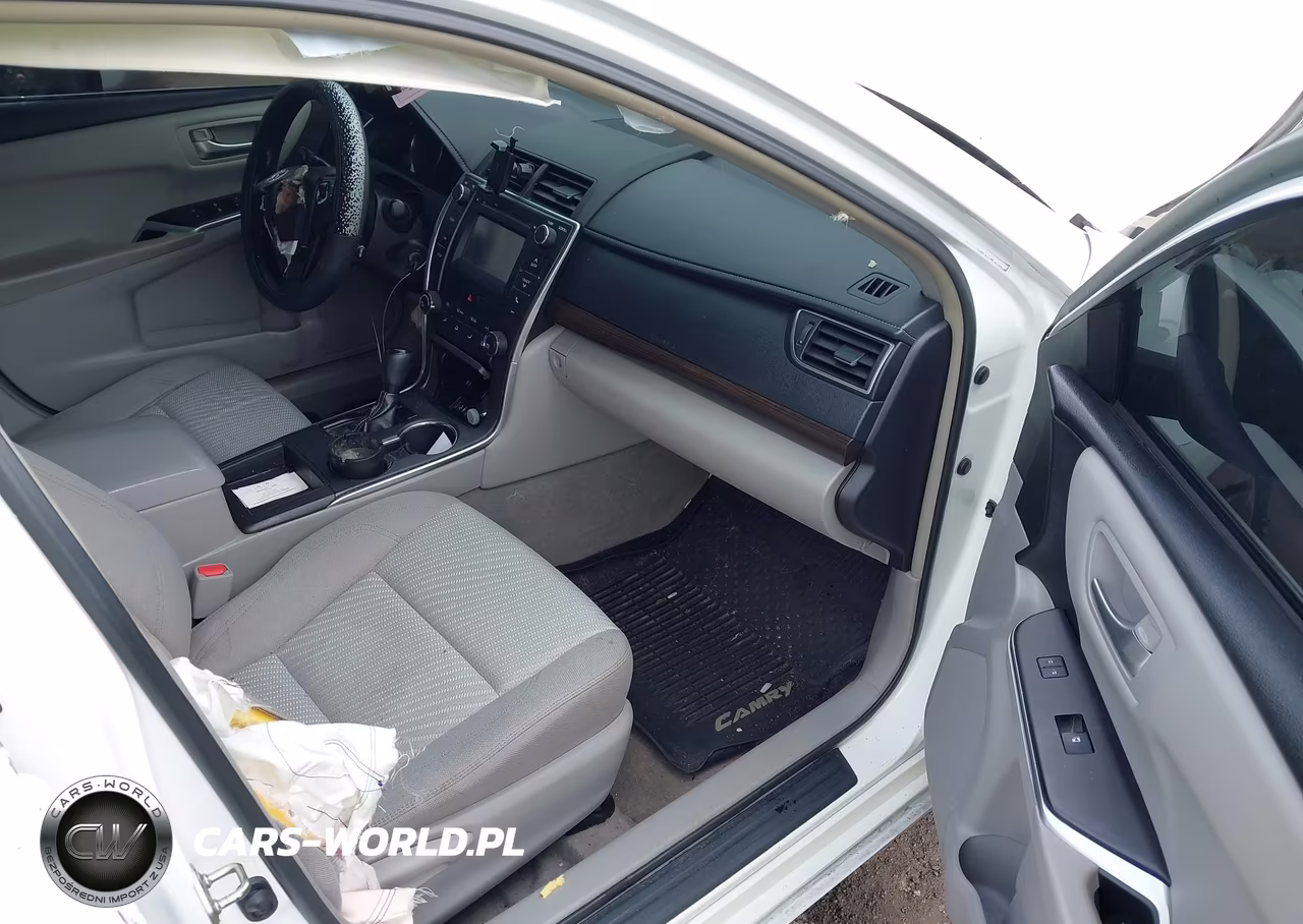2016 Toyota Camry Le VIN:4T4BF1FK8GR571942 - 5