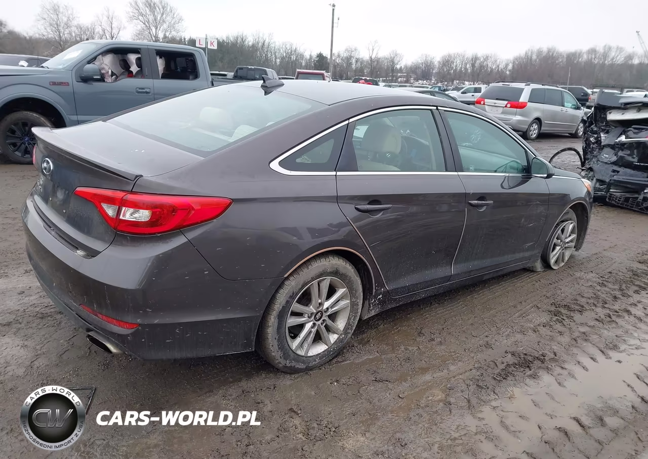2016 Hyundai Sonata Se VIN:5NPE24AF0GH308616 - 4