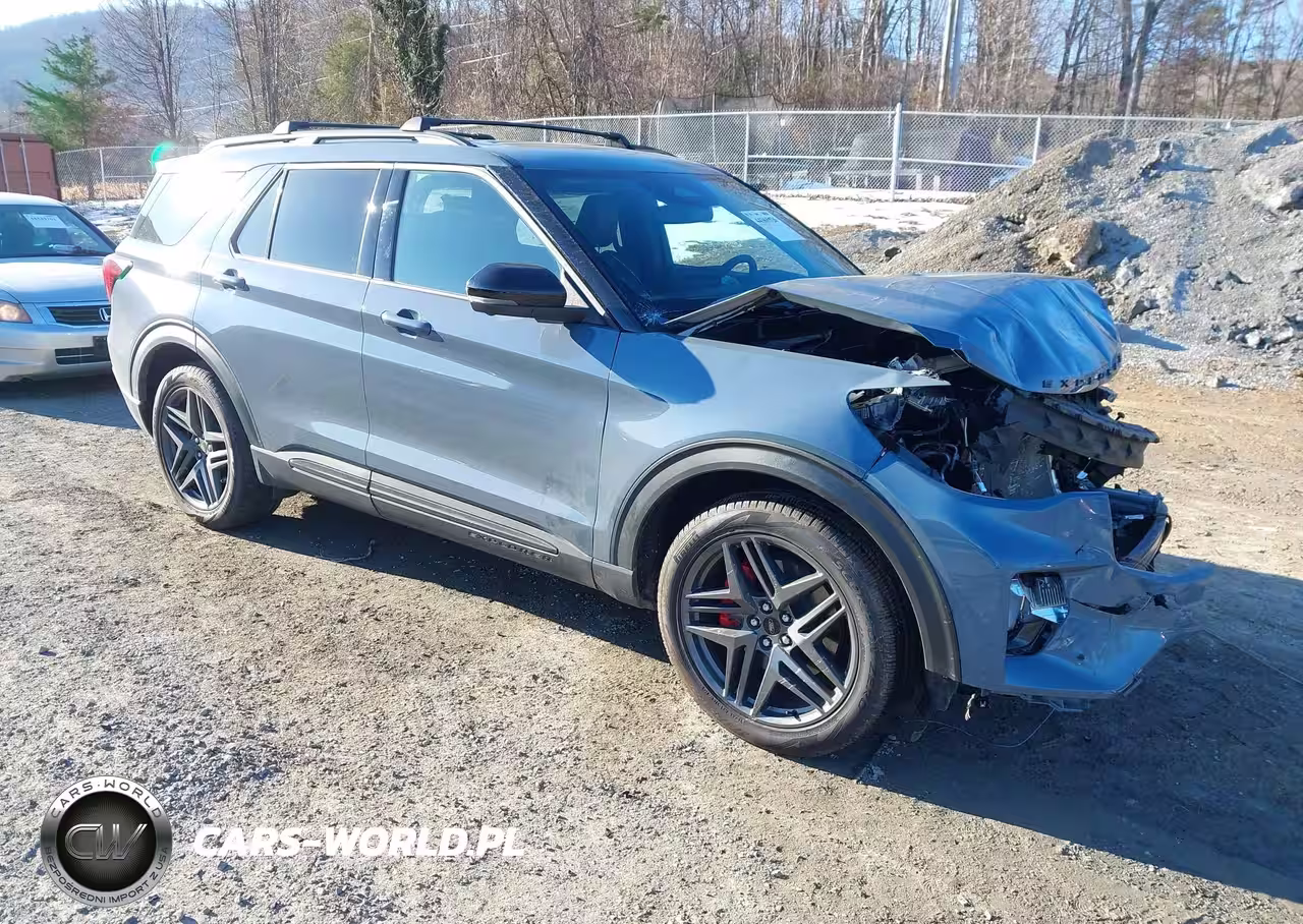 2025 Ford Explorer St