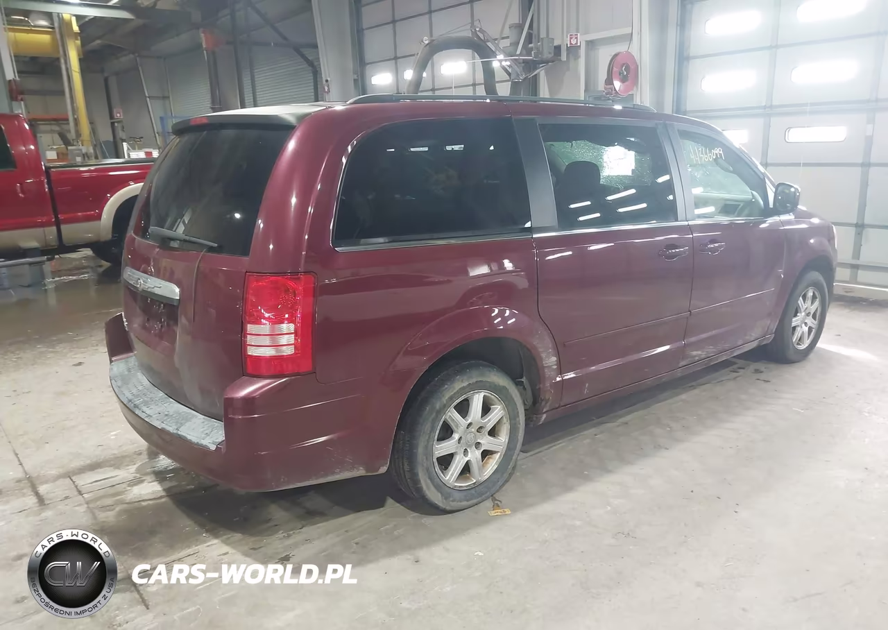 2008 Chrysler Town & Country Touring VIN:2A8HR54P88R725353 - 4