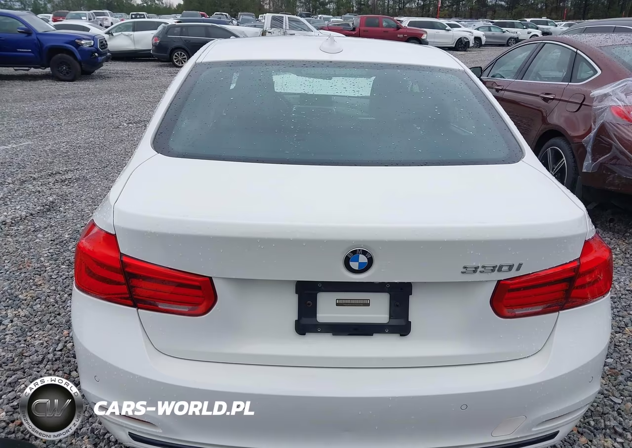 2018 BMW 330I VIN:WBA8B9G59JNU96789 - 16