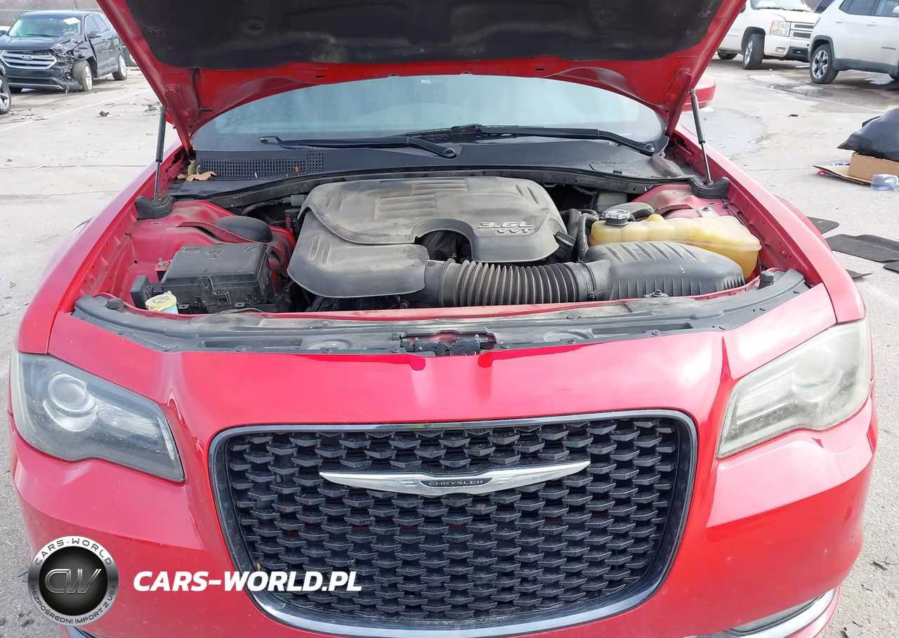 2015 Chrysler 300 300S VIN:2C3CCABG3FH755799 - 10