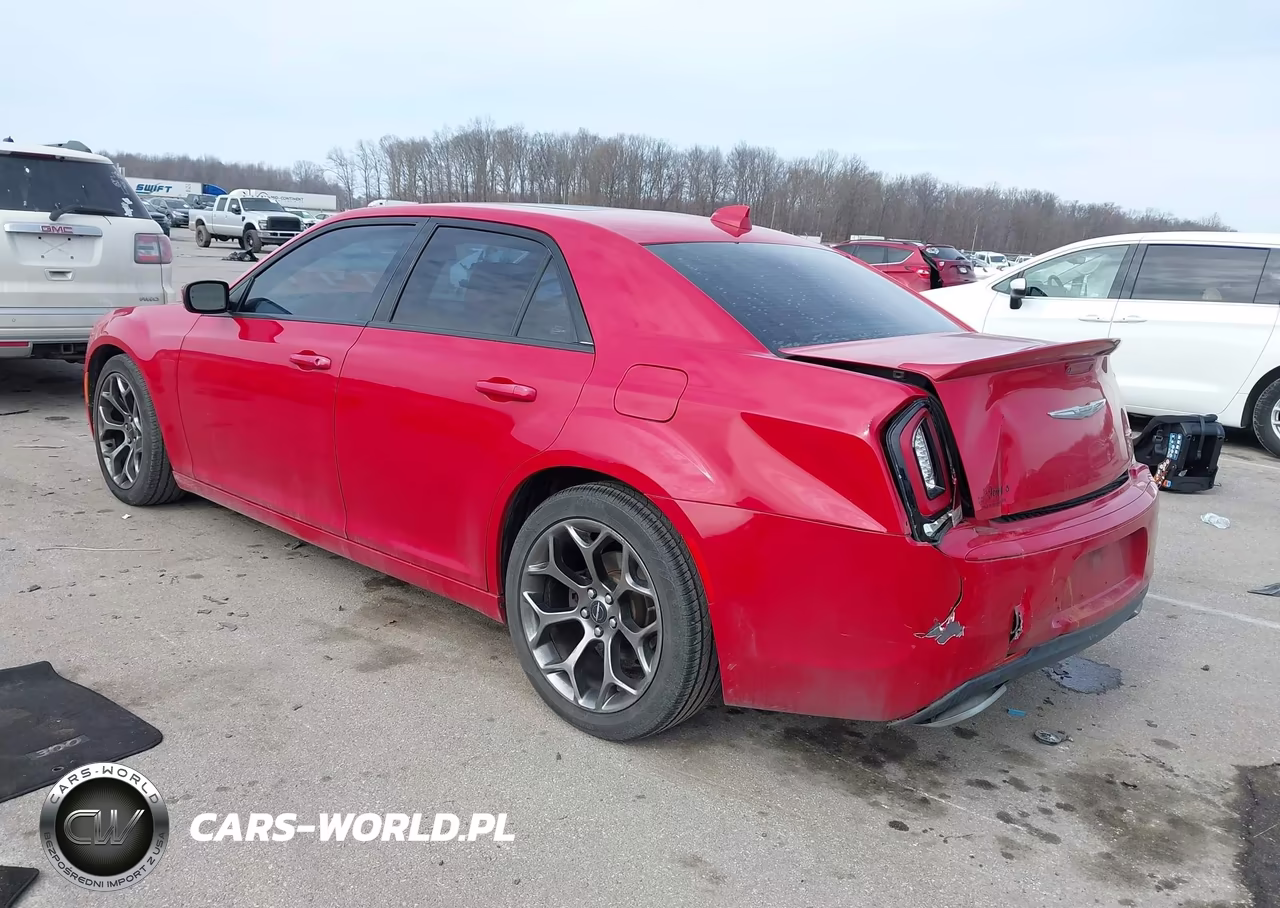 2015 Chrysler 300 300S VIN:2C3CCABG3FH755799 - 3