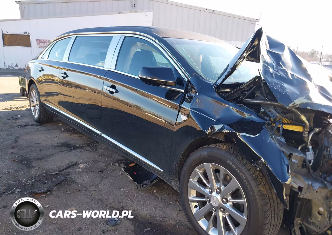 2019 Cadillac Xts V4U Coachbuilder Limousine VIN:2GEXG6U38K9550497 - 13