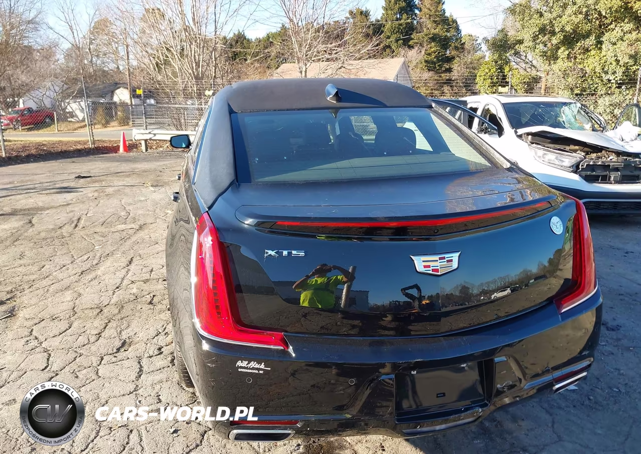 2019 Cadillac Xts V4U Coachbuilder Limousine VIN:2GEXG6U38K9550497 - 16