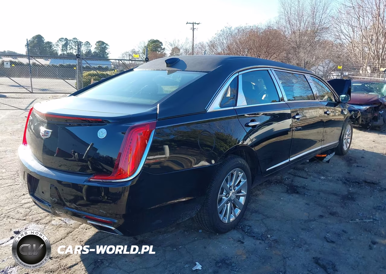 2019 Cadillac Xts V4U Coachbuilder Limousine VIN:2GEXG6U38K9550497 - 4