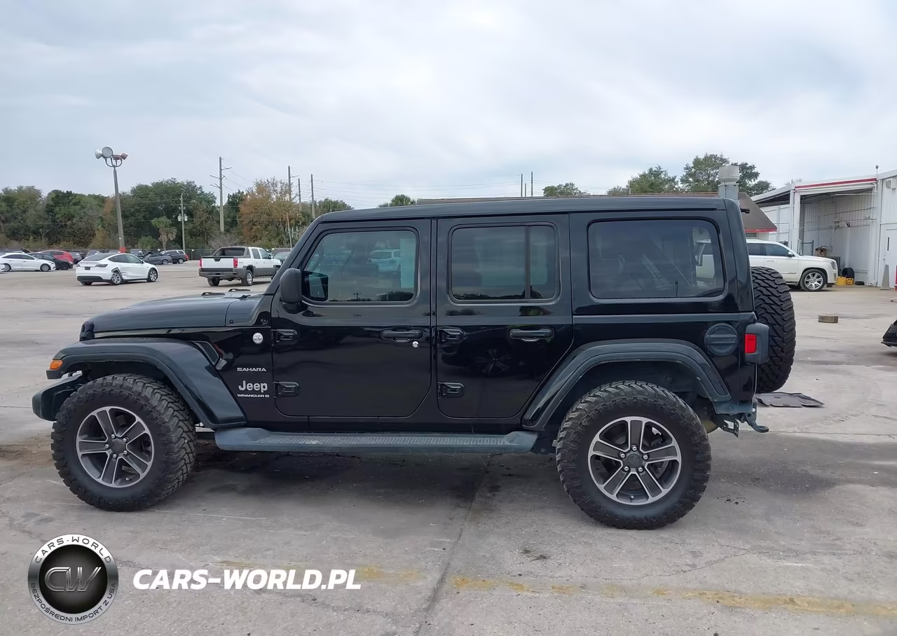 2023 Jeep Wrangler 4-Door Sahara 4X4 VIN:1C4HJXEN1PW630081 - 15