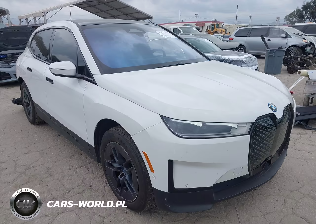 2025 BMW Ix xDrive50