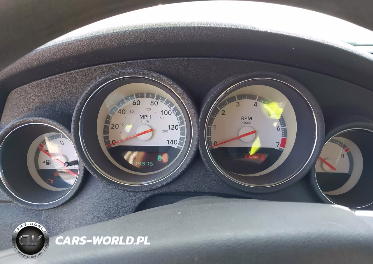 2008 Dodge Charger VIN:2B3KA43RX8H324122 - 7