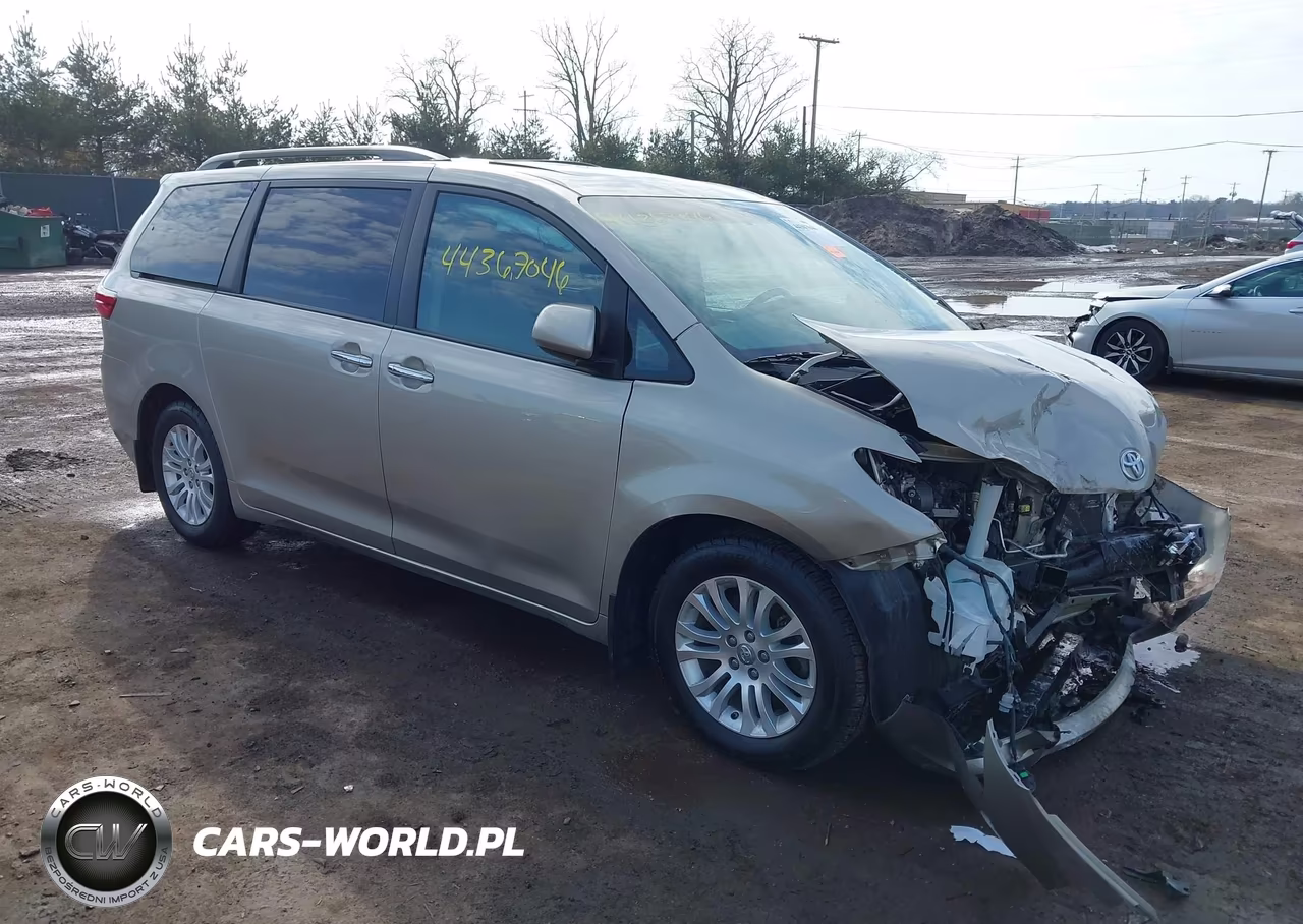 2017 Toyota Sienna Xle 8 Passenger