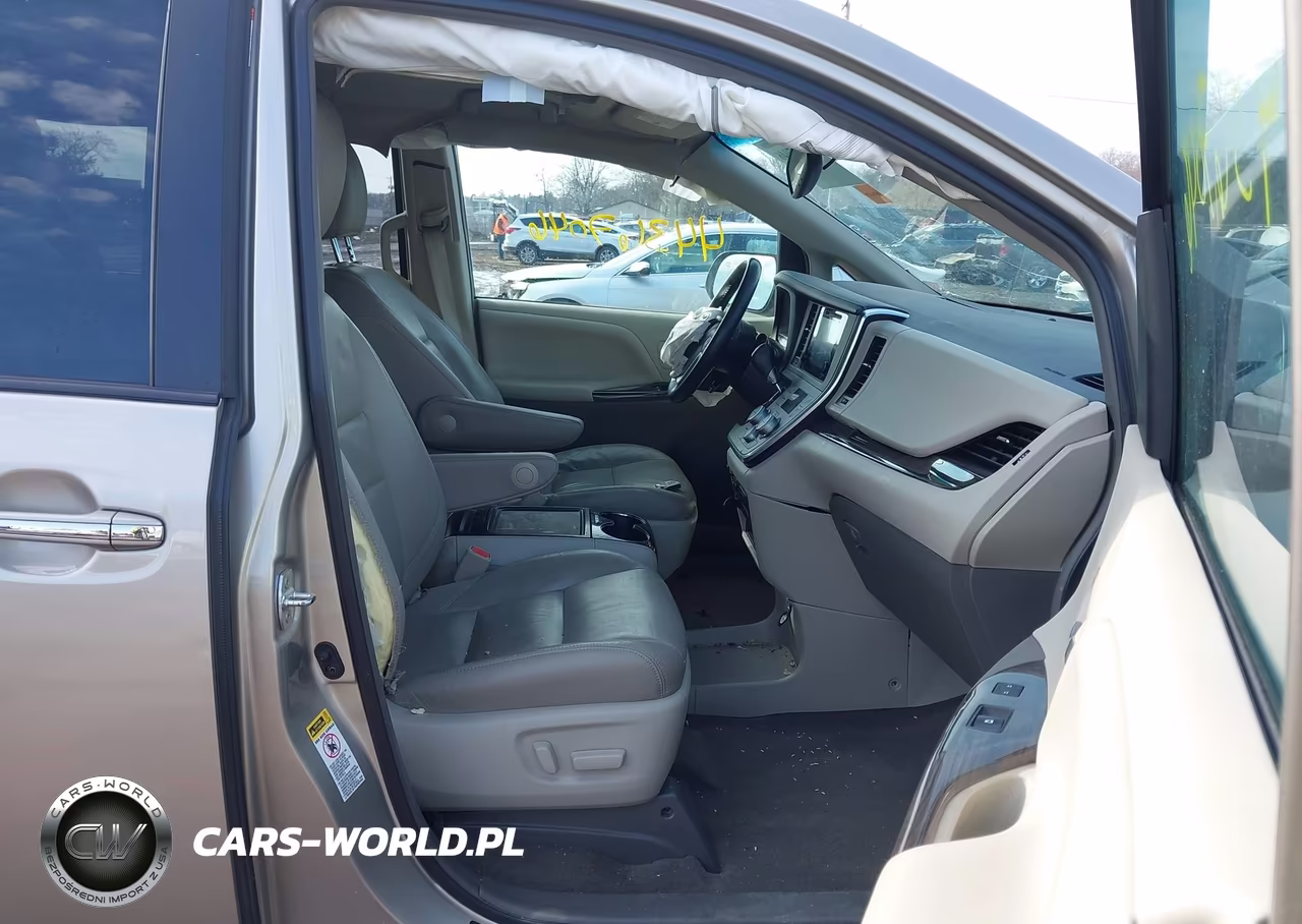 2017 Toyota Sienna Xle 8 Passenger VIN:5TDYZ3DC3HS889836 - 5
