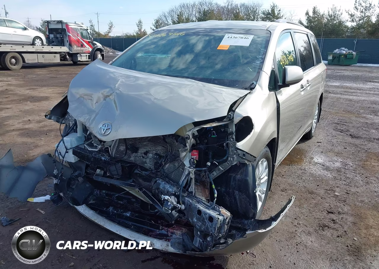 2017 Toyota Sienna Xle 8 Passenger VIN:5TDYZ3DC3HS889836 - 6