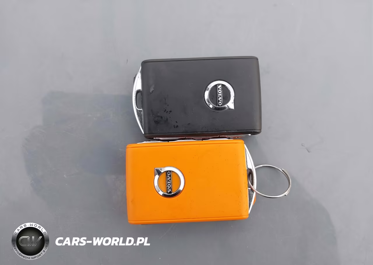 2024 Volvo Xc60 Recharge Plug-In Hybrid T8 Plus Dark Theme VIN:YV4H60DL2R1782974 - 11