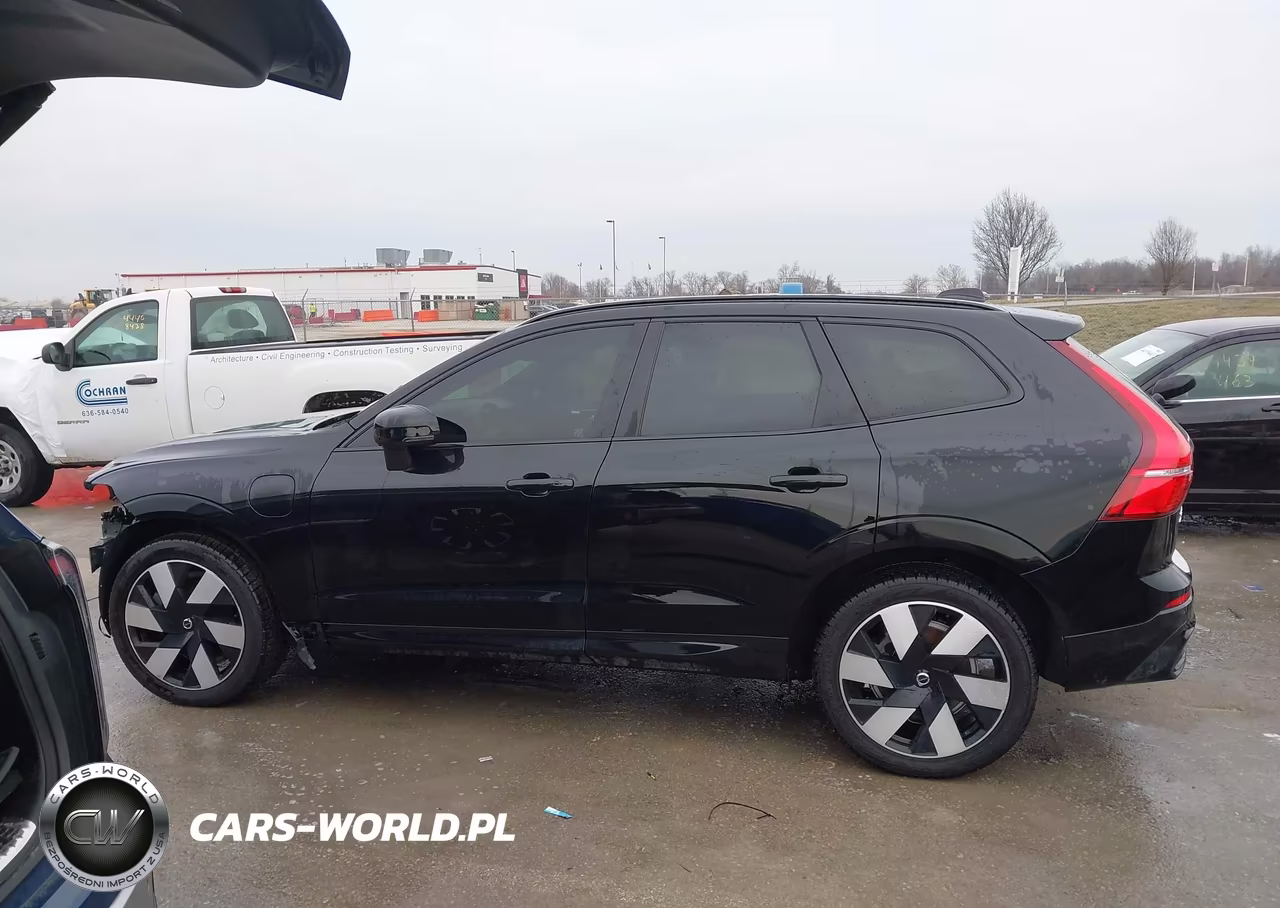2024 Volvo Xc60 Recharge Plug-In Hybrid T8 Plus Dark Theme VIN:YV4H60DL2R1782974 - 15