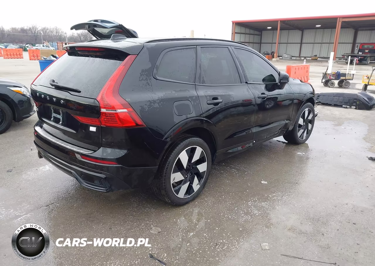 2024 Volvo Xc60 Recharge Plug-In Hybrid T8 Plus Dark Theme VIN:YV4H60DL2R1782974 - 4
