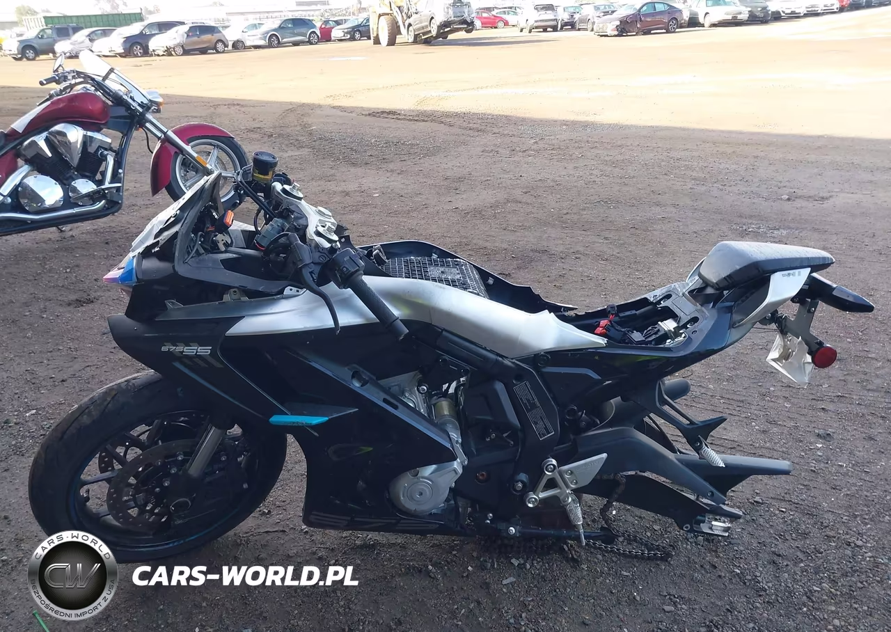 2025 Cf Moto 675Ss VIN:LCEPEVLP4S6000542 - 12