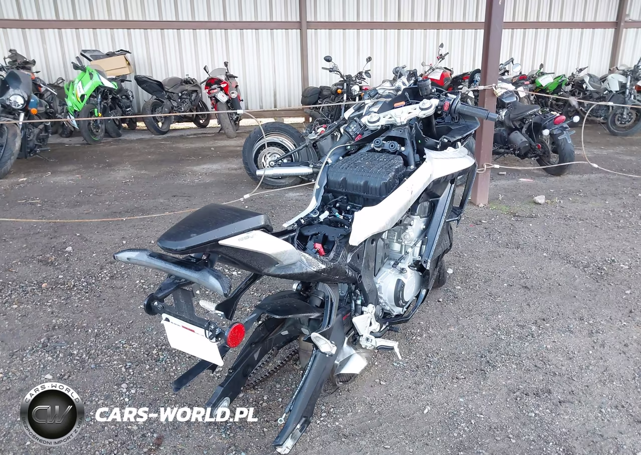 2025 Cf Moto 675Ss VIN:LCEPEVLP4S6000542 - 4