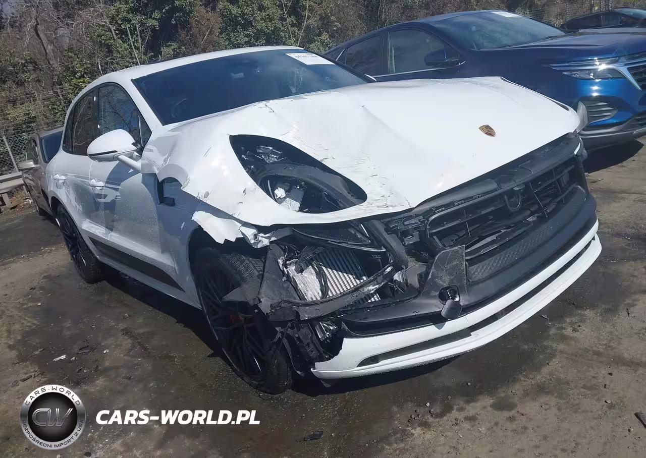 2026 Porsche Macan Gts