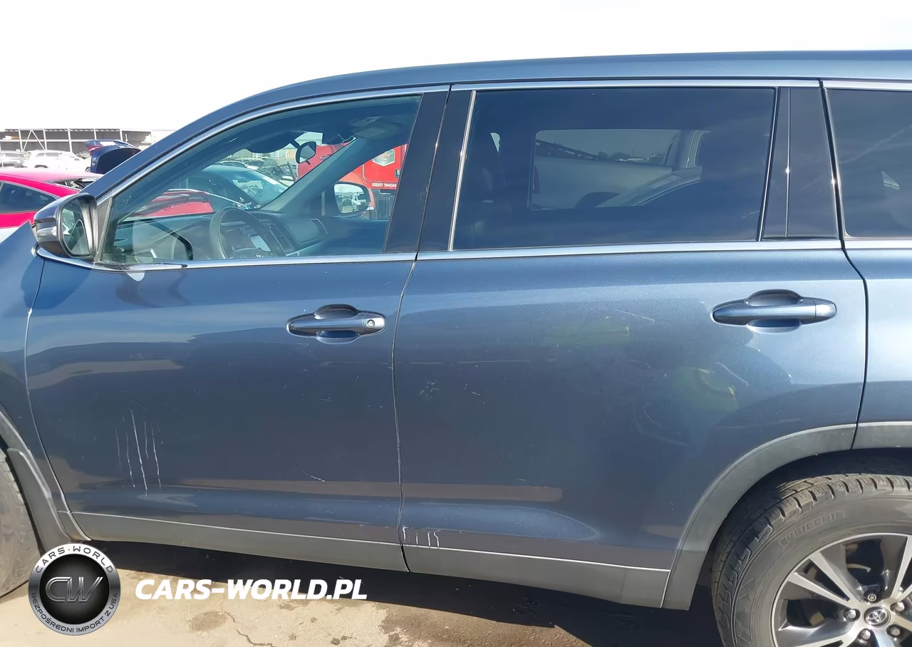 2019 Toyota Highlander Le VIN:5TDBZRFH9KS972471 - 14