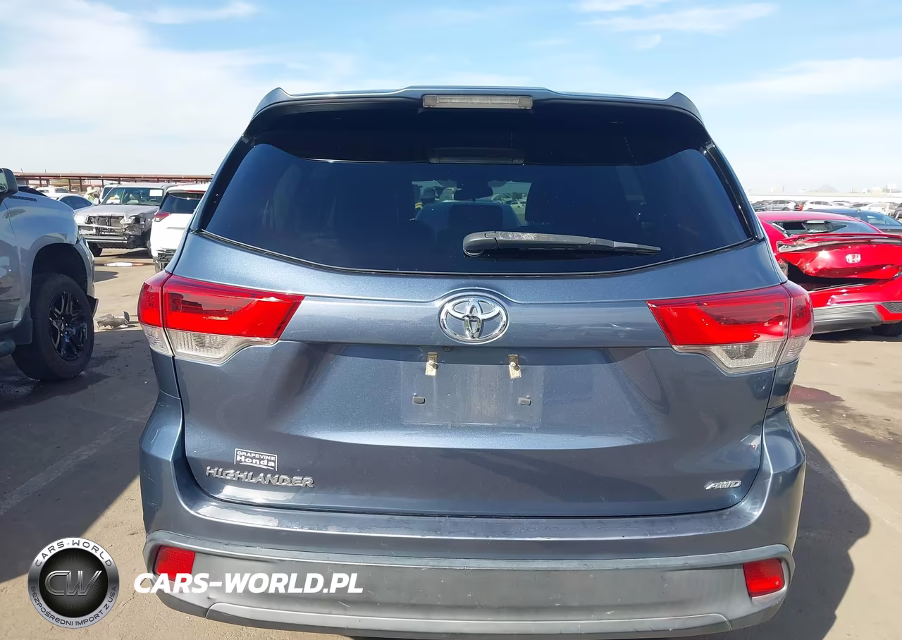 2019 Toyota Highlander Le VIN:5TDBZRFH9KS972471 - 16