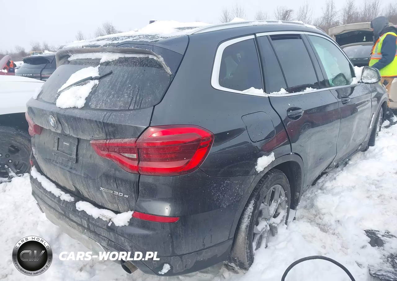2021 BMW X3 Phev xDrive30E VIN:5UXTS1C05M9E03807 - 4