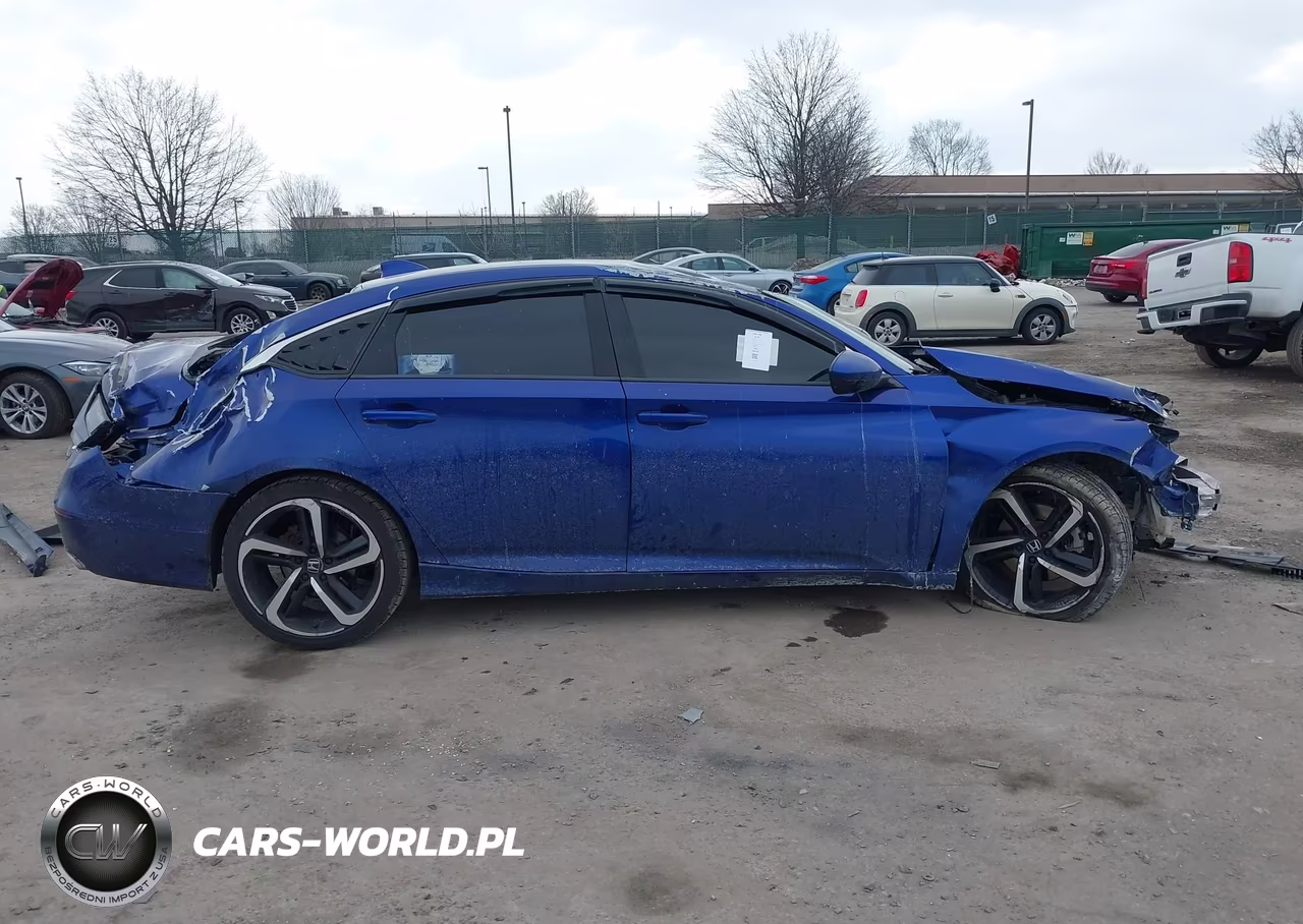 2018 Honda Accord Sport VIN:1HGCV1F37JA253979 - 12