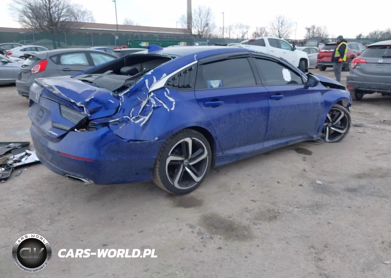 2018 Honda Accord Sport VIN:1HGCV1F37JA253979 - 4