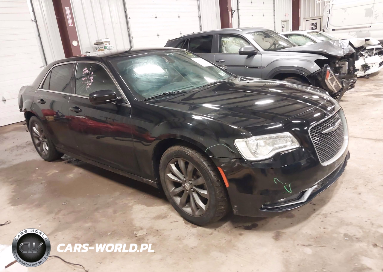 2016 Chrysler 300 Limited
