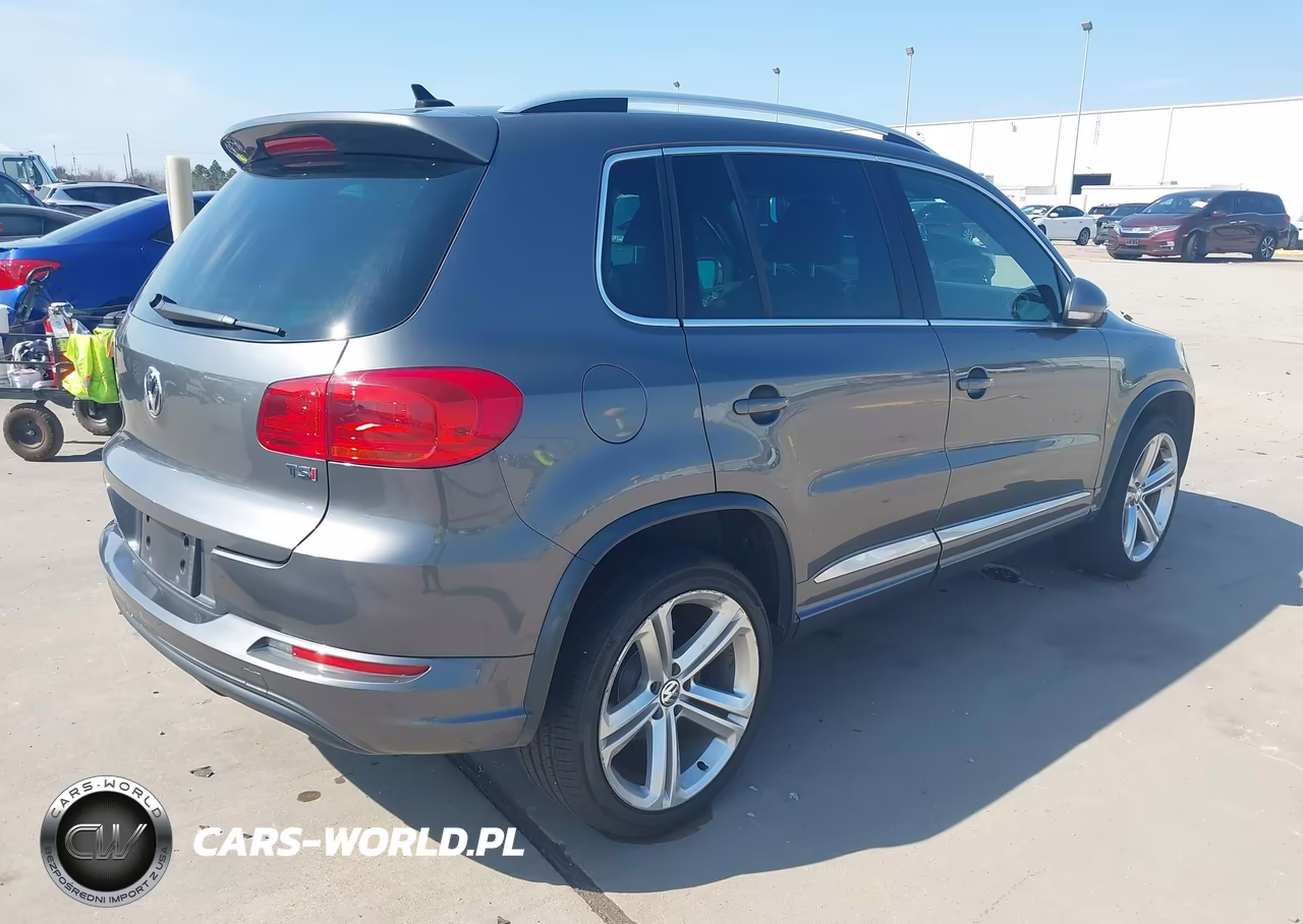 2016 Volkswagen Tiguan R-Line VIN:WVGAV7AX4GW087348 - 4