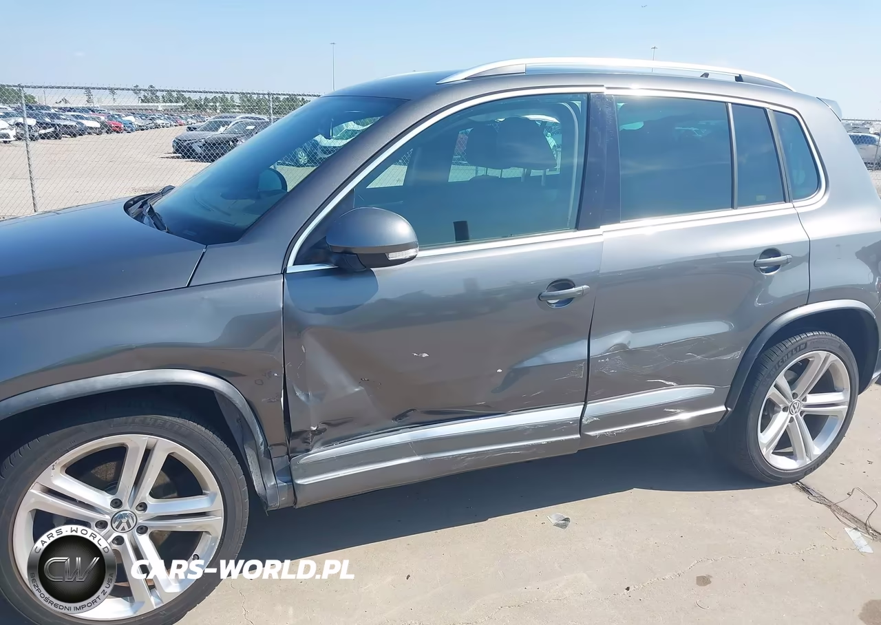 2016 Volkswagen Tiguan R-Line VIN:WVGAV7AX4GW087348 - 6