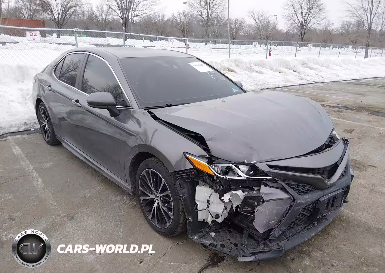 2020 Toyota Camry Se