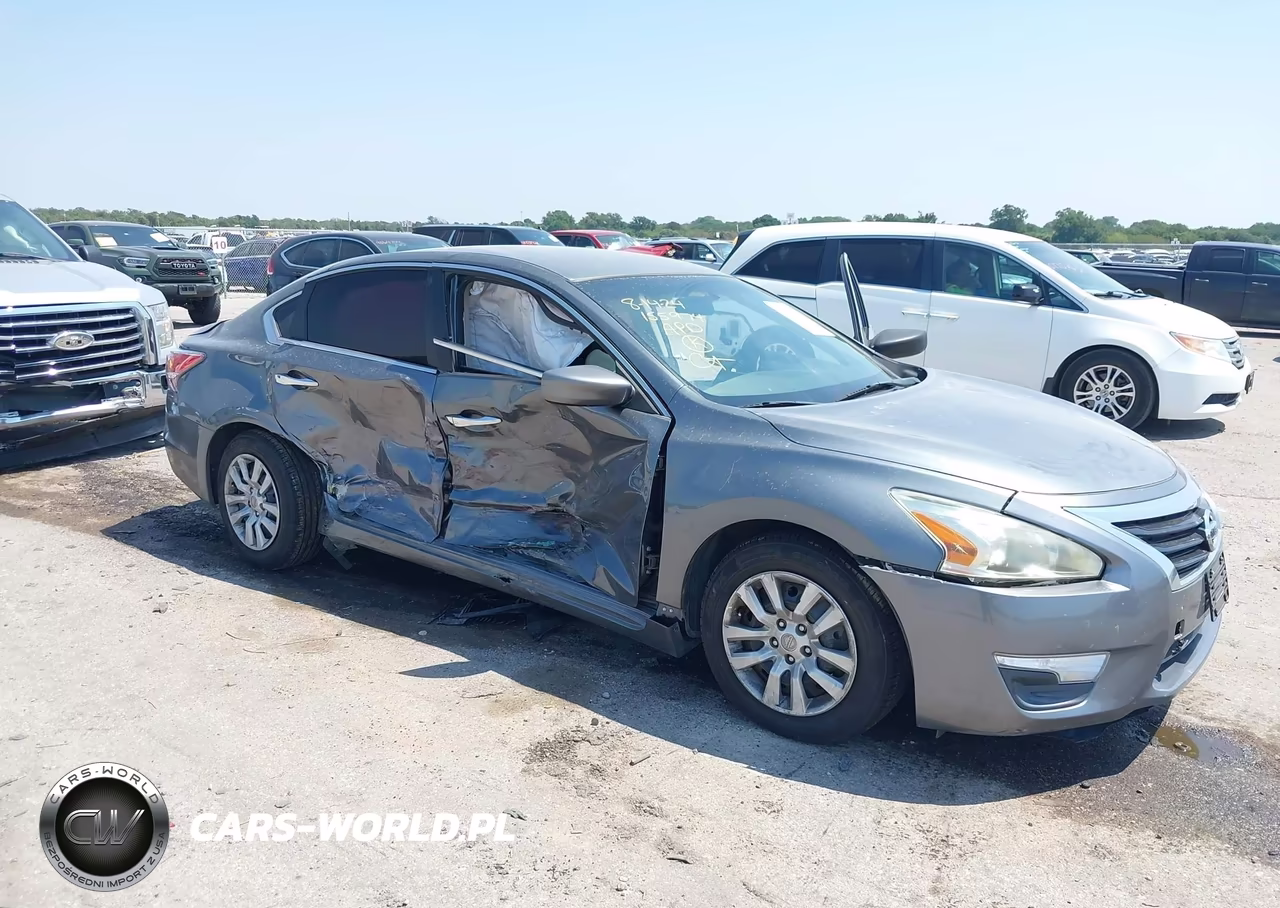 2014 Nissan Altima 2.5 S – zdjęcie 1 z 11