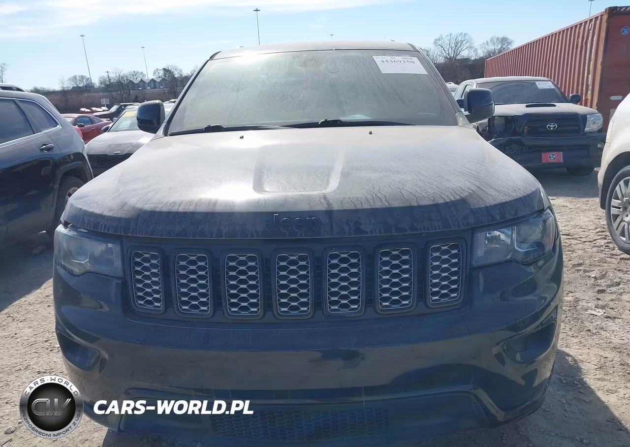 2018 Jeep Grand Cherokee Altitude 4X4 VIN:1C4RJFAG5JC457230 - 12