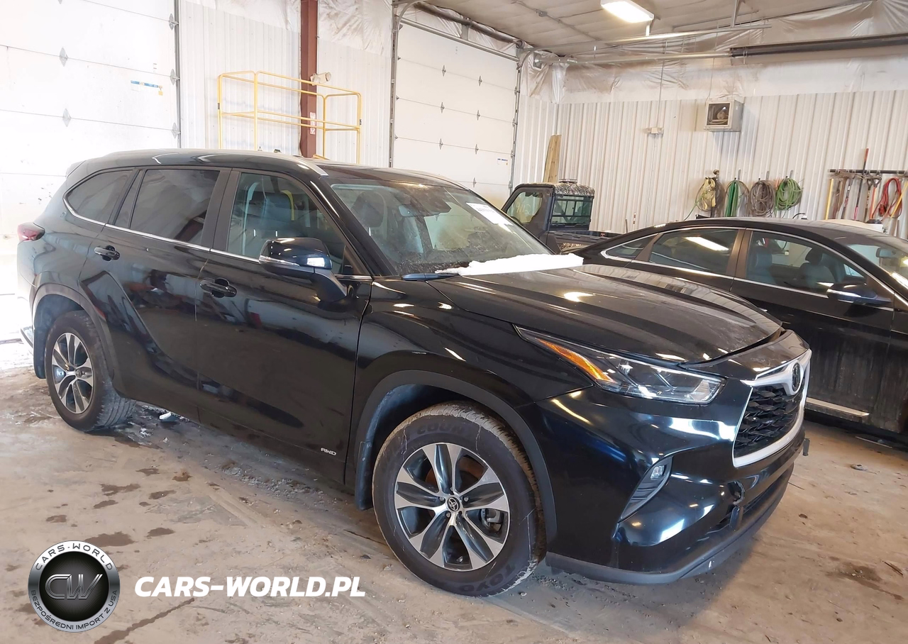 2025 Toyota Highlander Hybrid Xle