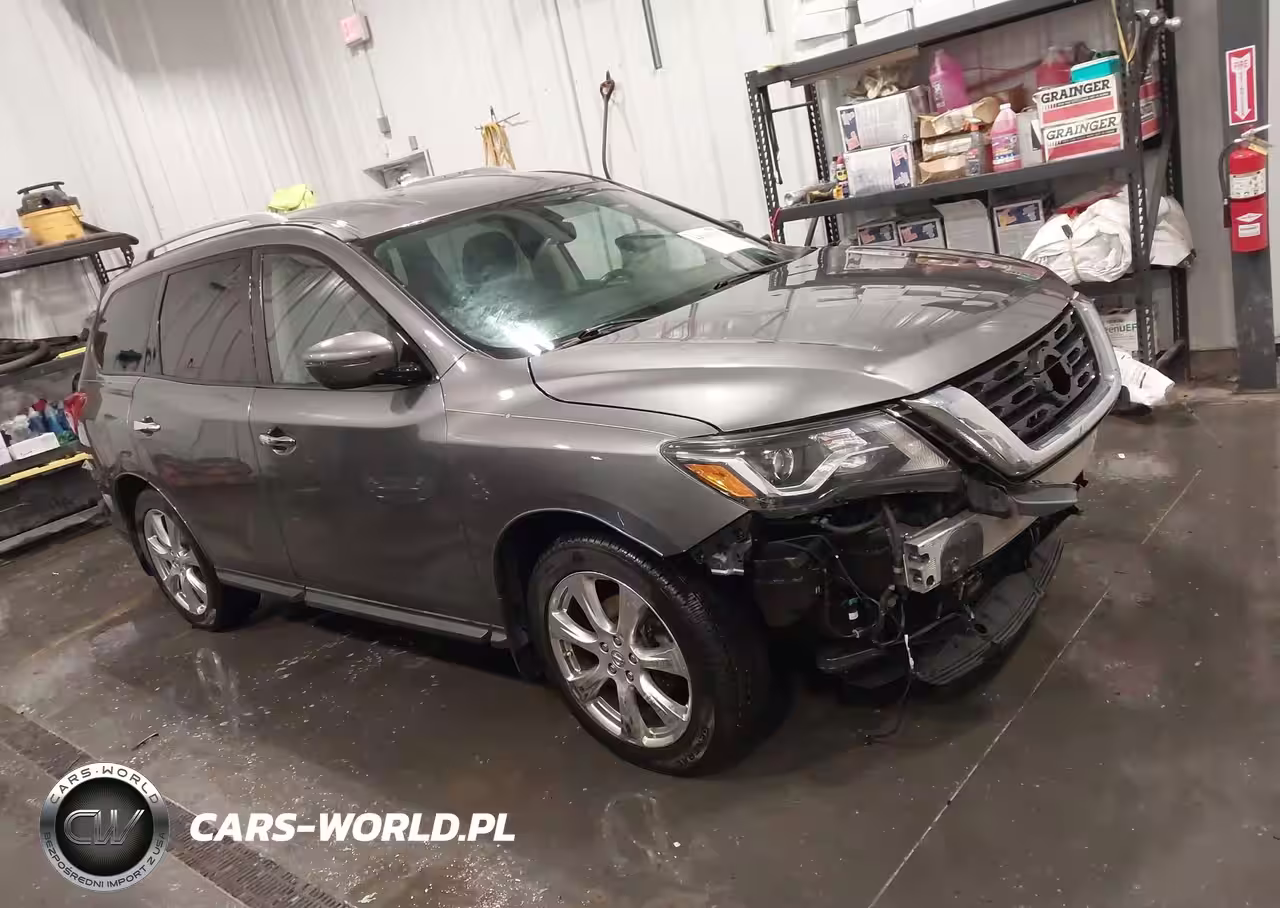 2018 Nissan Pathfinder Sv