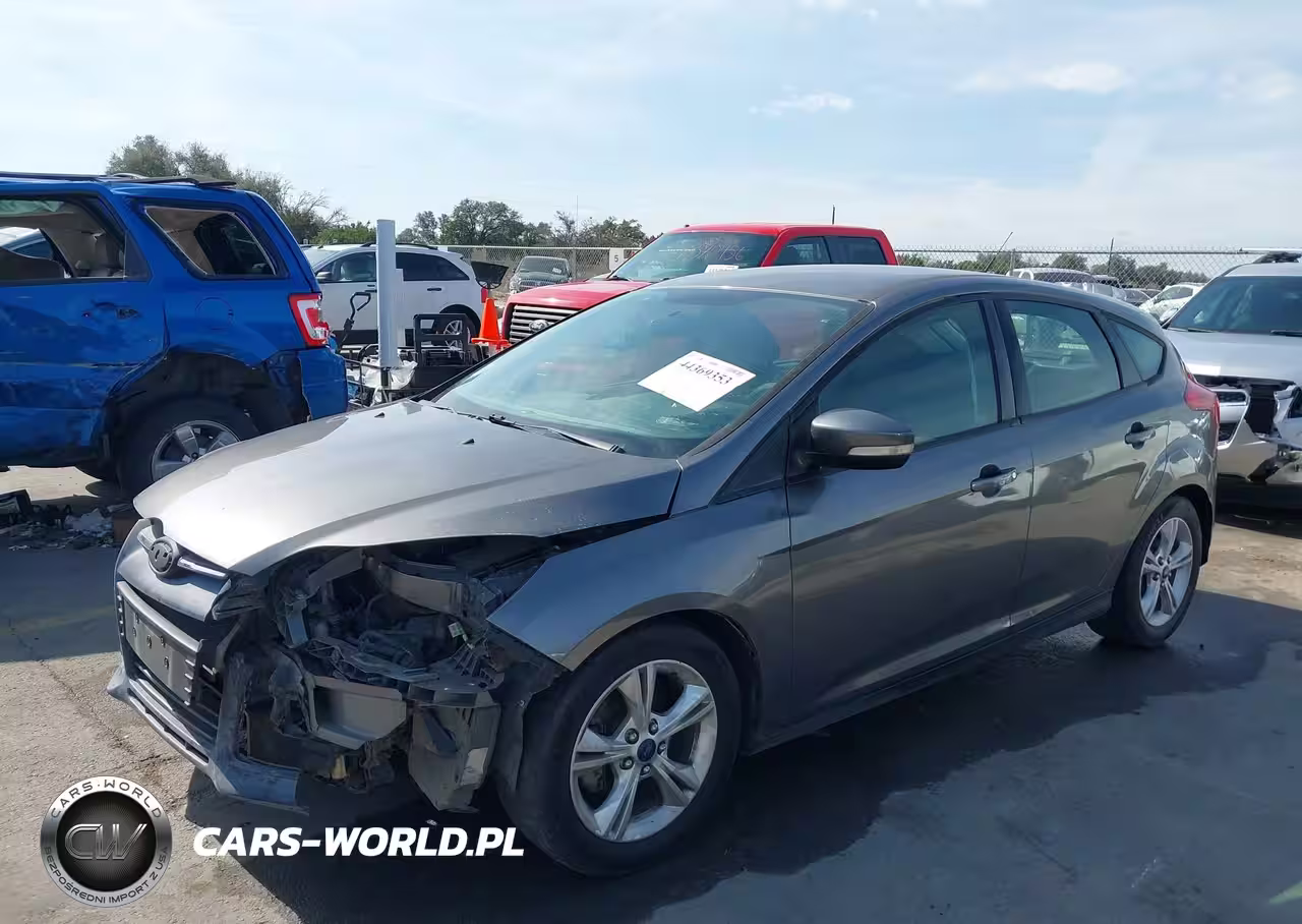 2014 Ford Focus Se VIN:1FADP3K28EL254015 - 2