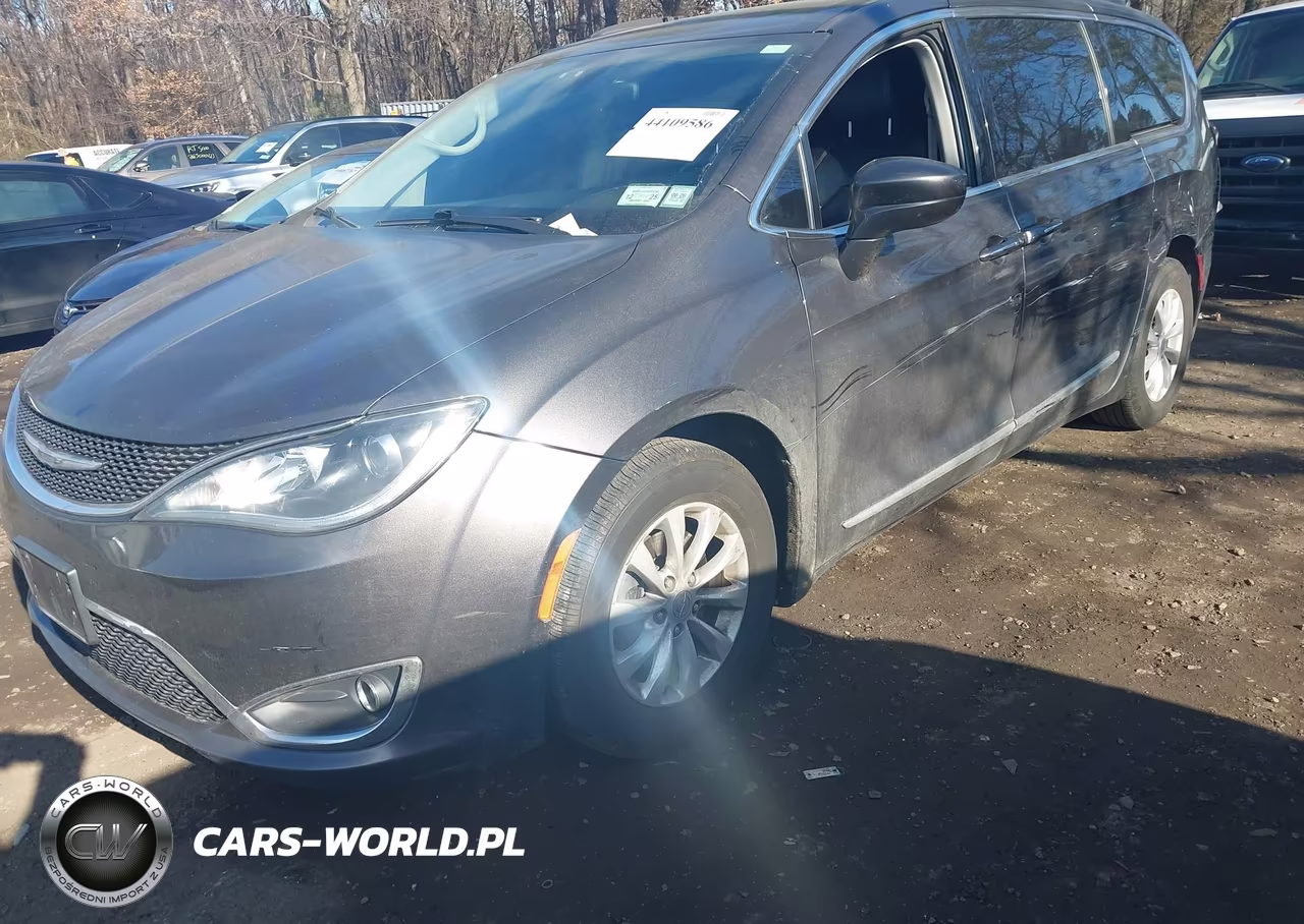 2017 Chrysler Pacifica Touring-L VIN:2C4RC1BG6HR805243 - 2